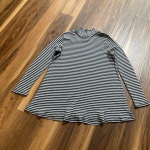 Long sleve striped maternity shirt